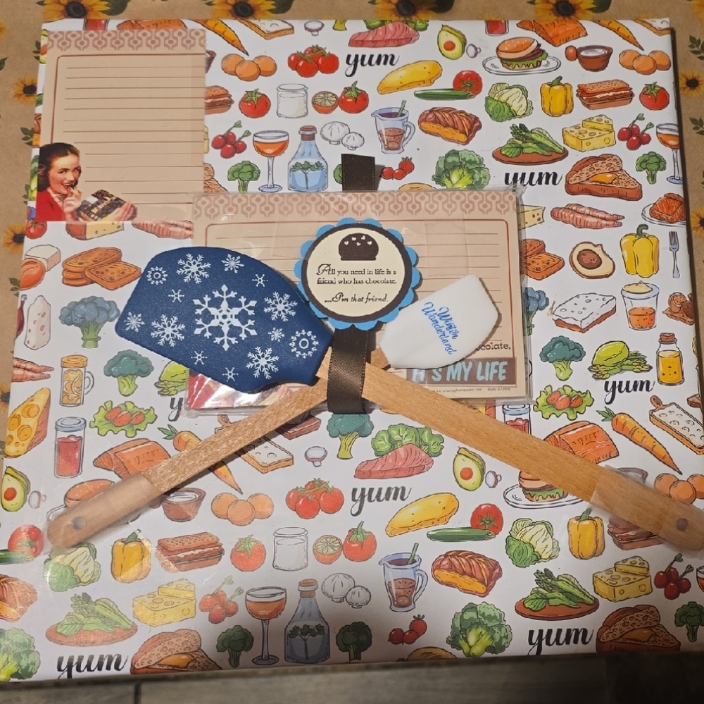 Wooden Spatula with Blue Snowflake Design